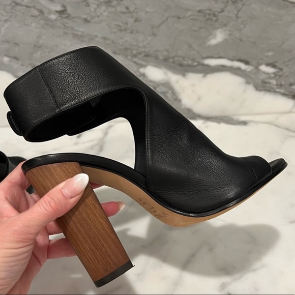 Vince Booties (new with tags) - Picture 7 of 12